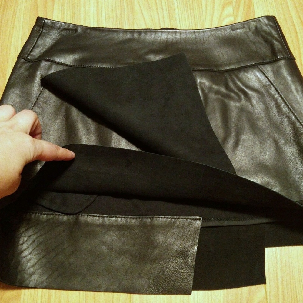NWT Helmut Lang Petal Tiered Leather Skirt Sz.0 - Picture 4 of 6